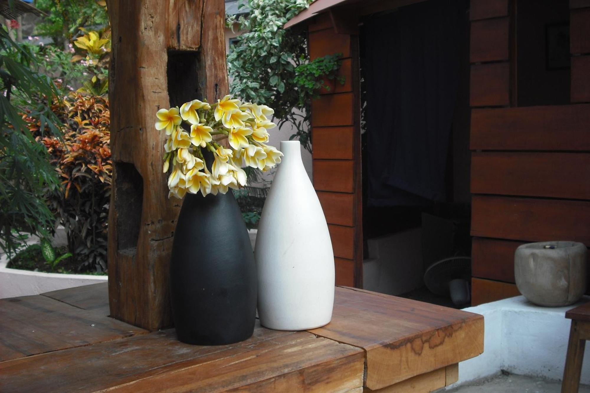 La Casa Homestay Senggigi Habitación foto