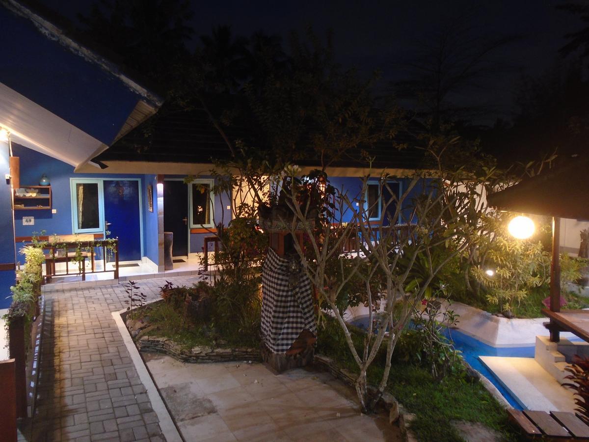 La Casa Homestay Senggigi Exterior foto